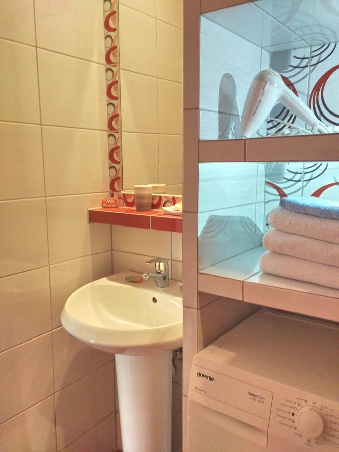 Apartments Maris Garden Petrovac Екстер'єр фото