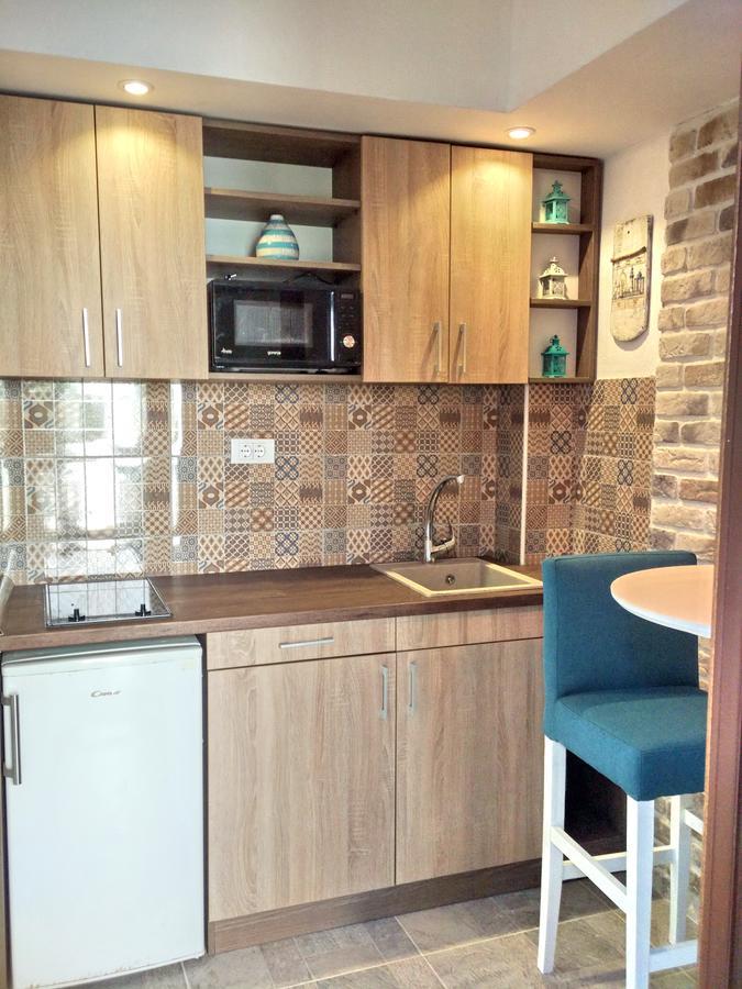 Apartments Maris Garden Petrovac Екстер'єр фото